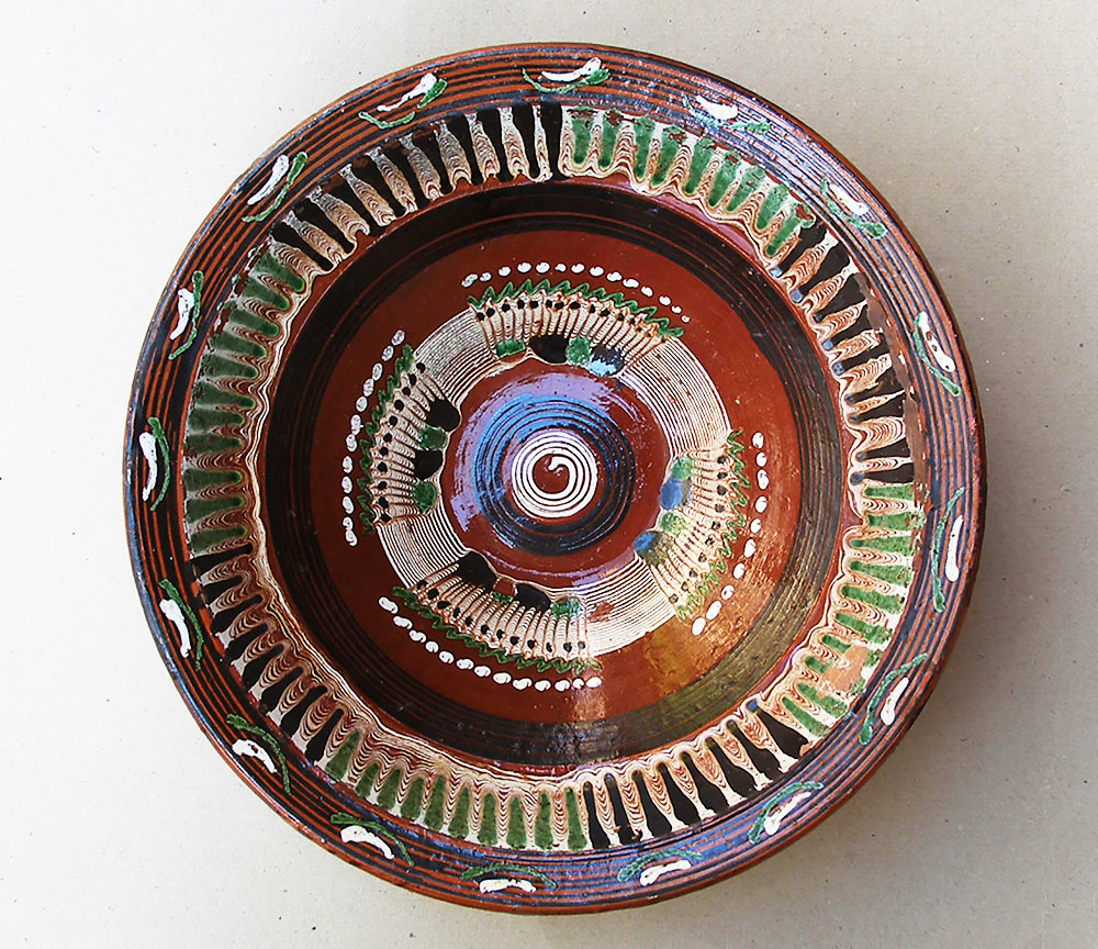 Миска. Глина, ангоби, полива, формування, розпис. Поч. 20 ст. с. Рахни Лісові Шаргородського р-ну Вінницької обл.